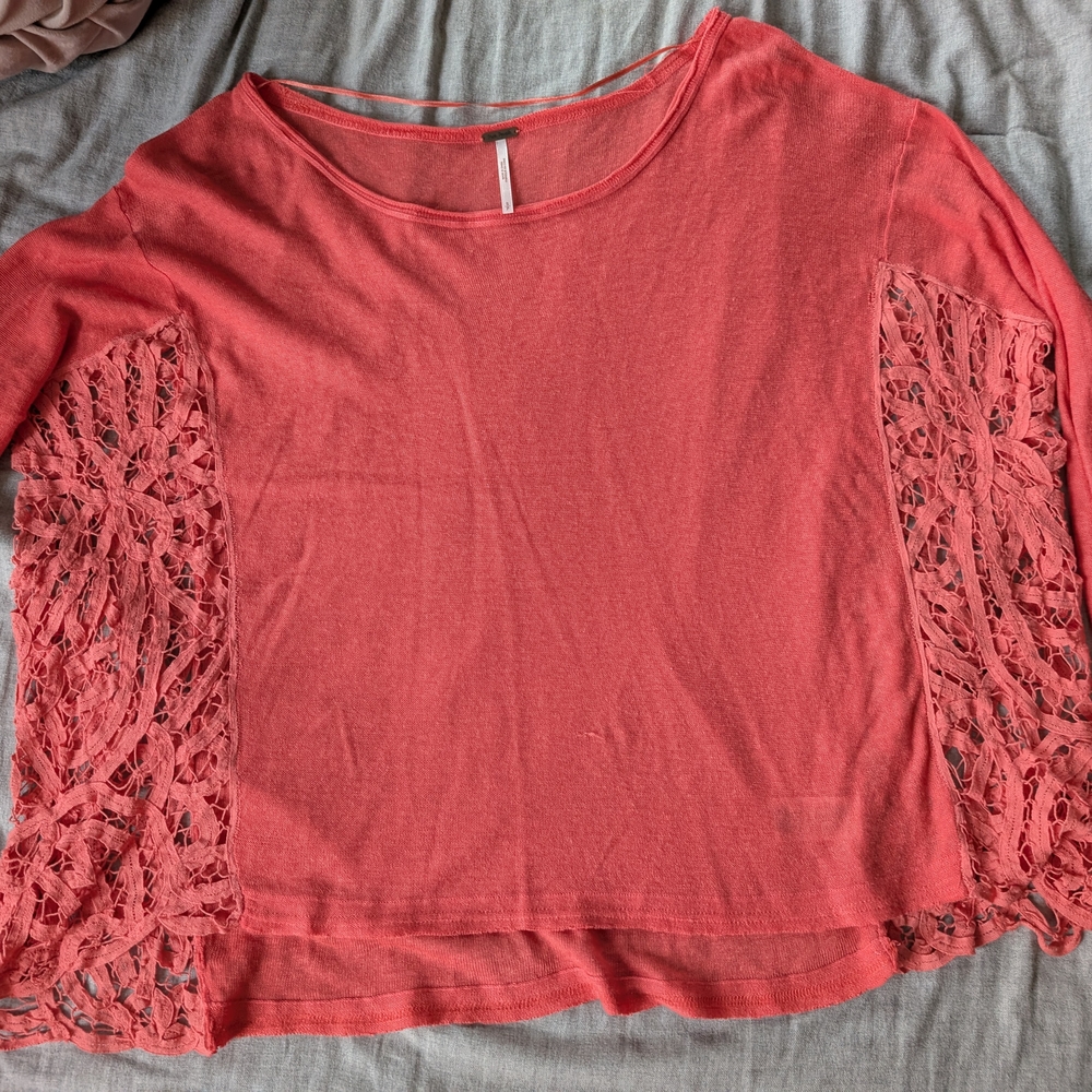 Free People Lace Sides Coral‎ Long sleeve Thin Sweater